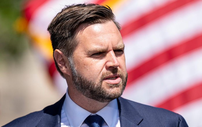 Вице-президент США: Больше ни копейки для Украины