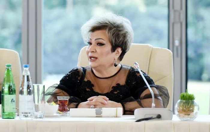 “Prezidentin qarşısında alnıaçıq olmaq üçün işləmək lazımdır”