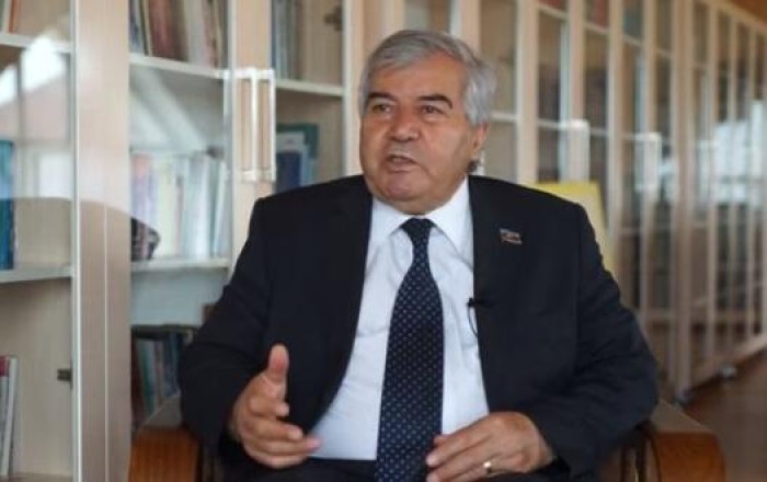 Elçin bu tədbiri sentyabra saxladı, vədələşdik...