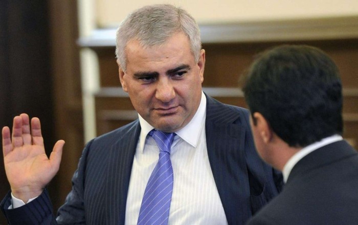 Məhkəmə Karapetyanın həbsini qanunsuz hesab etdi