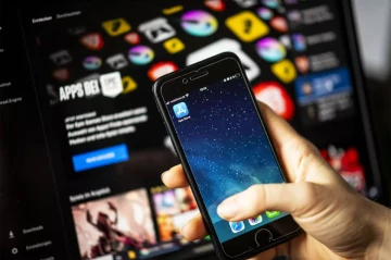 Japan hits Apple with December deadline to open up app store access