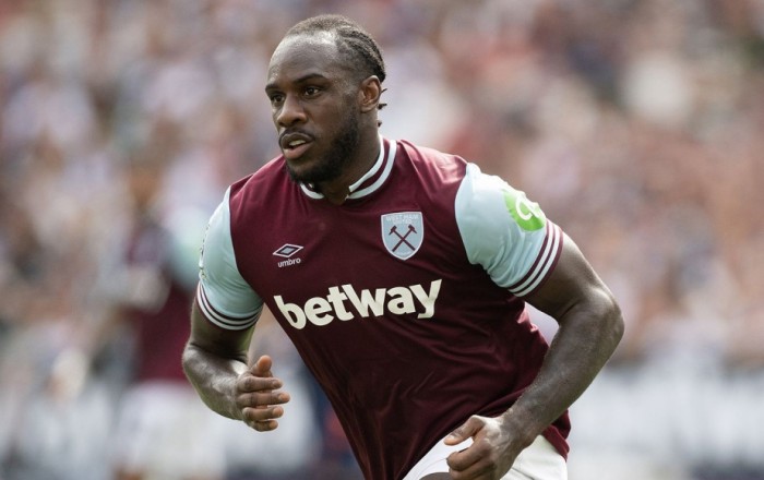 West Ham release Antonio eight months after crash