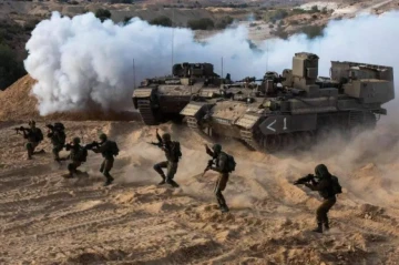 Israel targets Hamas operatives, infrastructure in Gaza Strip Video