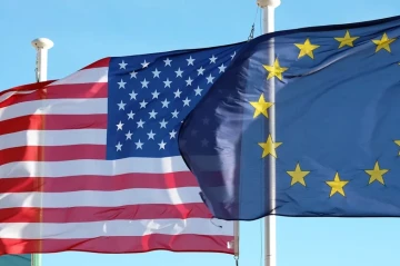 EU suspends retaliatory tariffs on US goods after trade deal with Washington