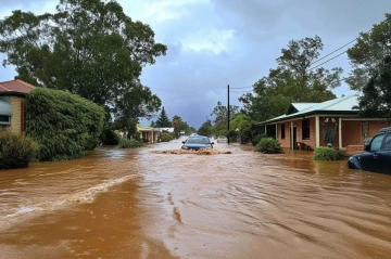 Continuing monsoon rains bring deaths, destruction to Pakistan, India