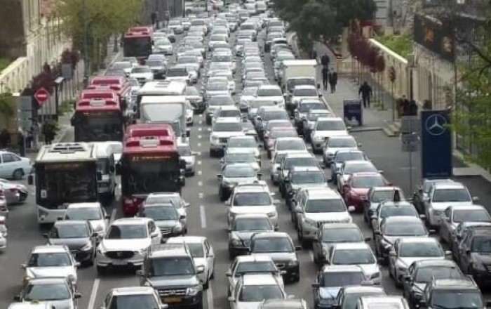 На этих дорогах затруднено движение транспорта