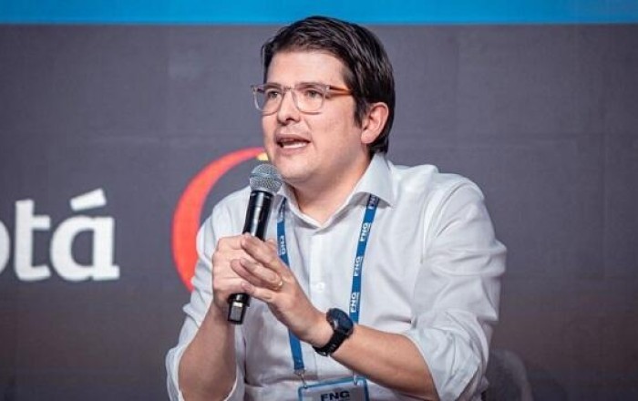 Colombia presidential candidate dies