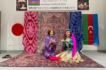 Azerbaijani national dances presented in Japan