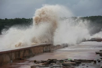 China’s Hainan Island prepares for tropical storm 20,000 evacuated