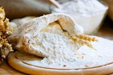 Обнародованы оптовые цены на муку