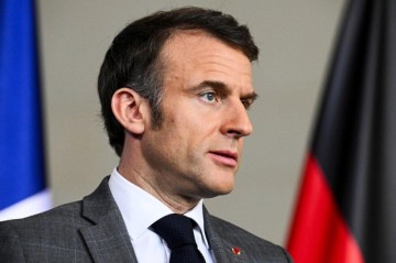 Macron says Europe should be represented in talks with Trump, Putin and Zelenskyy