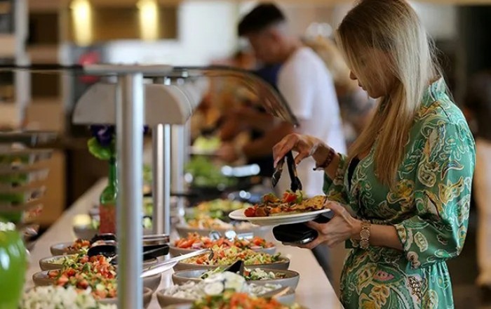 Türkiyədə hotellərdə “açıq bufet” ləğv edilə bilər