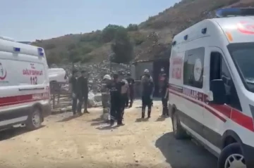 Workers trapped in mine after collapse in Türkiye's Elazığ
