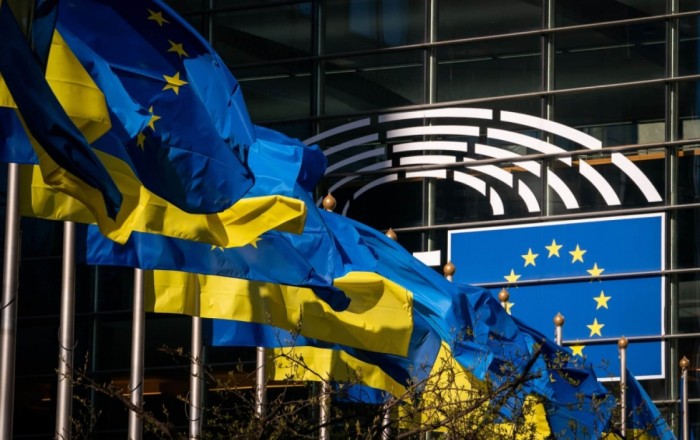 Долги Украины оплатят из замороженных активов России