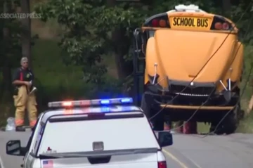 Over 20 hospitalised after bus carrying junior footballers crashes in Pennsylvania, US