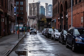 В Нью-Йорке неизвестный открыл огонь в ресторане