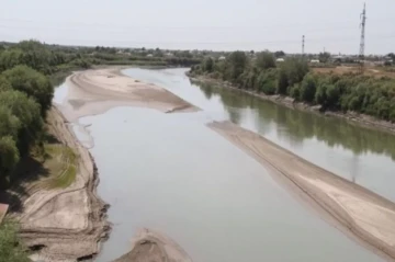 Госслужба назвала причину снижения уровня воды в реке Кура