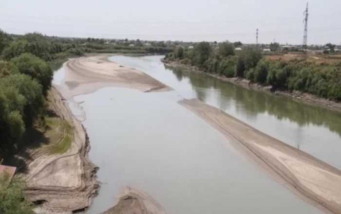 Госслужба назвала причину снижения уровня воды в реке Кура