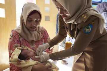 Fighting infection outbreaks while respecting religious dietary laws The challenge of balance