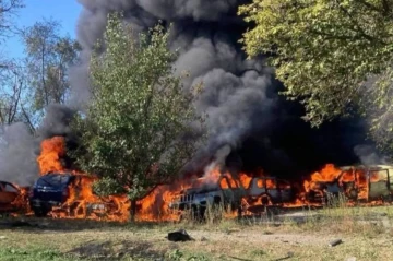 One dead, seven injured after new Russian strikes on Ukraine's Zaporizhzhia