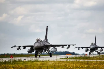 Polish armed forces scramble aircraft in response to Russian strikes on Ukraine