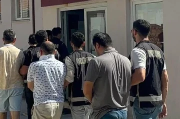 Turkish coast guards detain eight FETÖ members attempting illegal border crossing