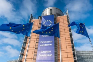 Media: EU pushes to bring forward date for banning Russian gas purchases