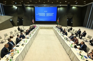Mikayil Jabbarov meets US trade mission to discuss Middle Corridor opportunities