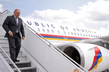 Armenian PM Pashinyan off to Moscow for working trip