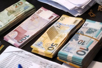 Эти дети получат пособие в размере 2 600 манатов