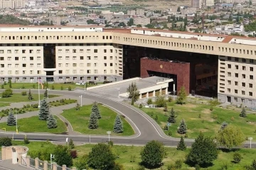 Armenian MoD clarifies protest meeting, denies use of force “Bottles thrown, respect maintained”