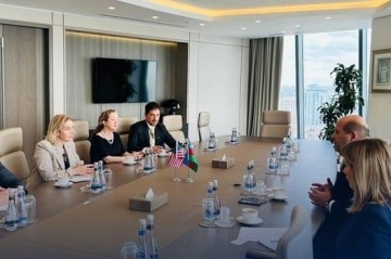 The President's representative met with Amy Carlon
