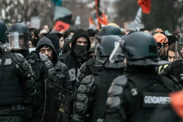 France to deploy 76,000 security forces ahead of planned protests
