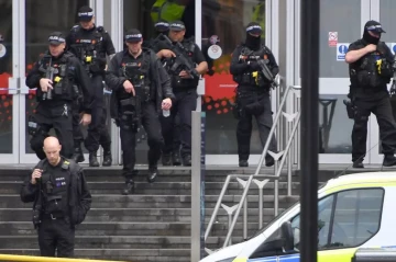 Four injured in Manchester synagogue attack, suspect shot by police