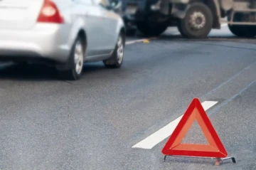 Employees of Azerbaijan's ANAMA injured in car accident in Beylagan, one dies