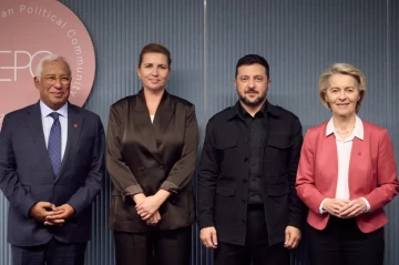 Zelenskyy-EU heads hold talks to secure tech, sanctions, support for Ukraine’s battle VIDEO