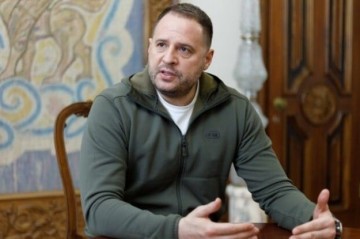 СМИ: Ермак был вне себя от сообщения об увольнении