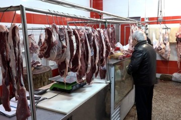 Ət bazarında böhran dərinləşir
