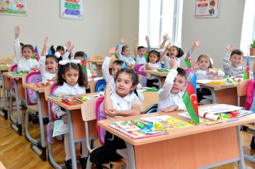 Məktəblərdə payız tətili başa çatdı