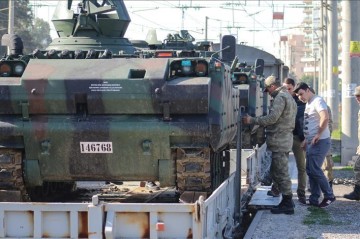 Украина получила от Латвии 21 бронетранспортер