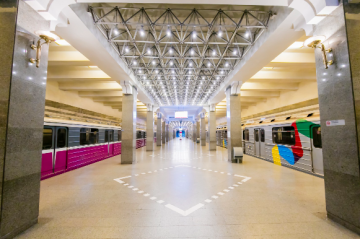 Metroda sərnişin sayı azaldı, gəlirlər isə şübhəli şəkildə yüksəldi