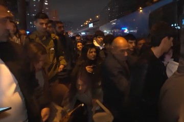 “Kameranı çevirsən, görərsən ki, qadınlar nə zülm çəkir” - Video