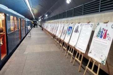 Bakı metrosunda retro vaqonlar nümayiş etdirilir -