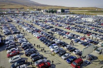 Avtomobil bazarında AJİOTAJ – Süni qiymət artıranlar cəzalandırılacaq?
