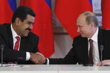 Russia and China pledge support for Venezuela