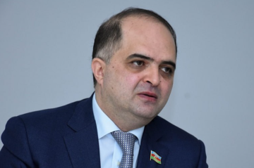 Həkimlərlə bağlı yayılan əsassız məlumatlara Rəşad Mahmudovdan