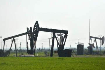 Oil prices jump in global markets