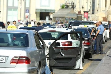 10 manatlıq yolu 100 manata aparan sürücülər –