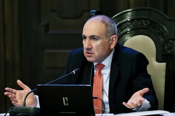 Пашинян считает, что иностранные спецслужбы могут воспользоваться «уязвимостью» католикоса