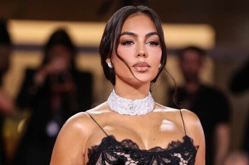 Ronaldonun Corcinası planetin ən nüfuzlu iki modelindən biridir - FOTOFAKT